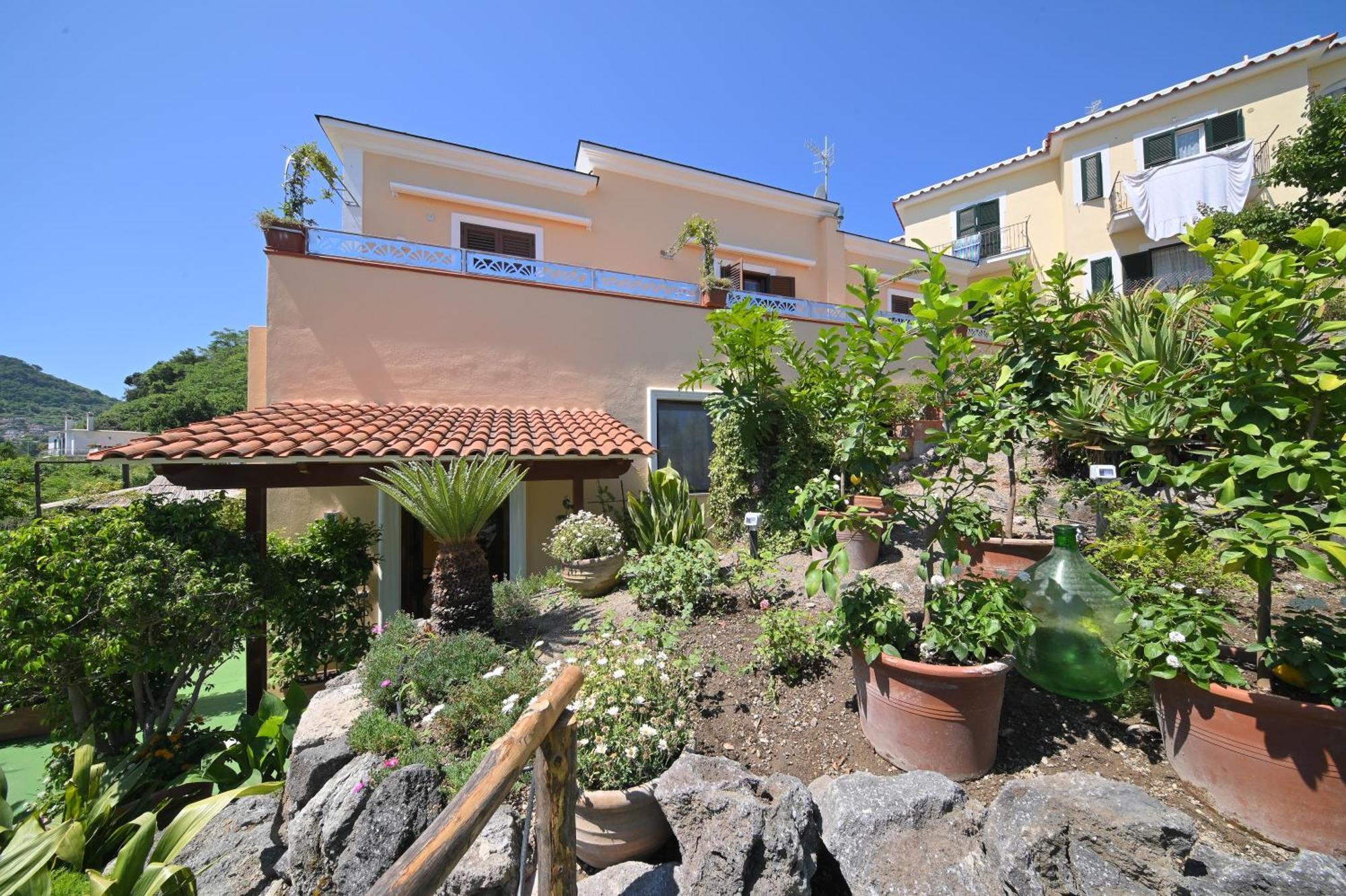 La Rosa - Luxury B&B Ísquia Exterior foto