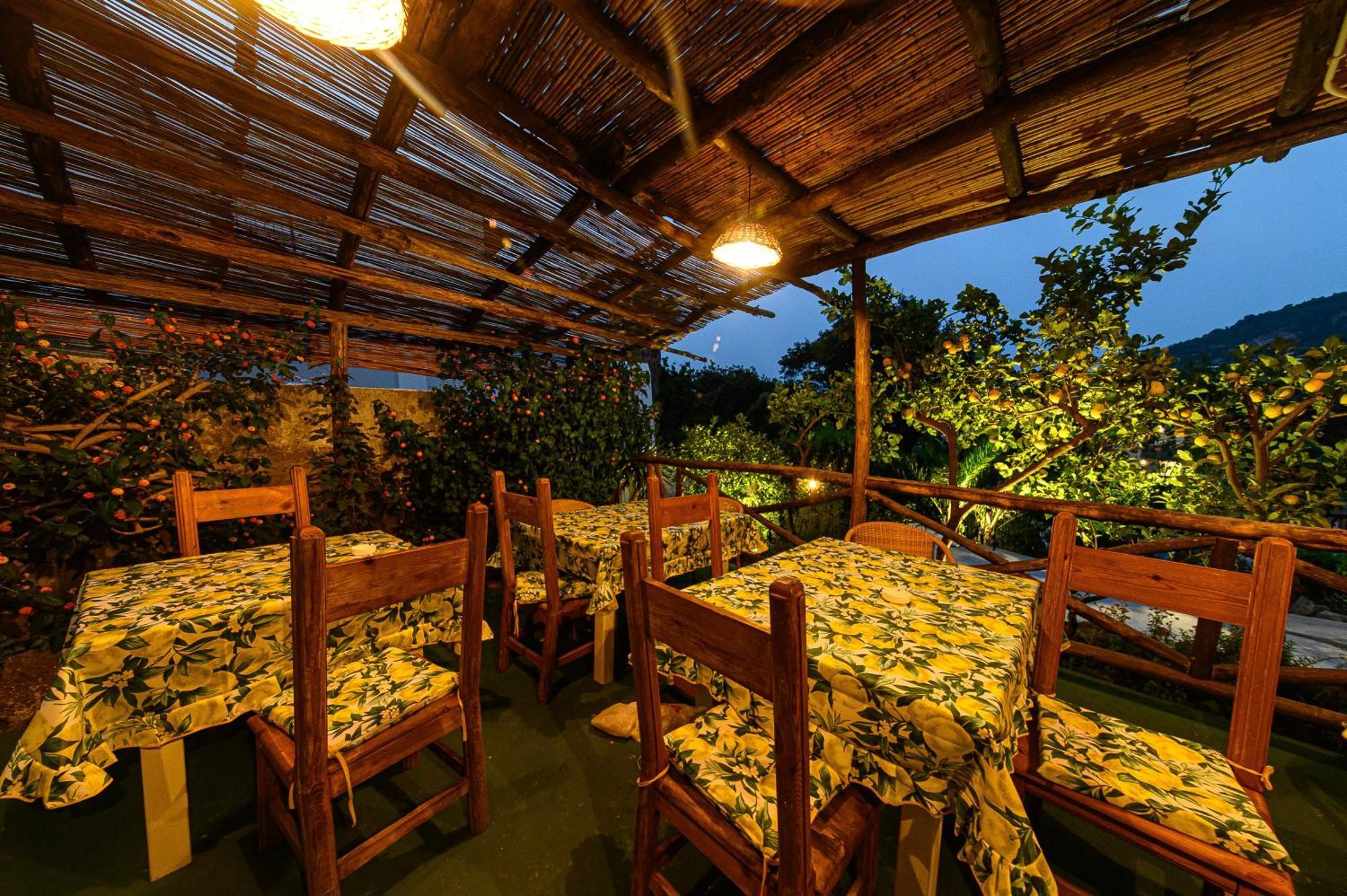 La Rosa - Luxury B&B Ísquia Exterior foto